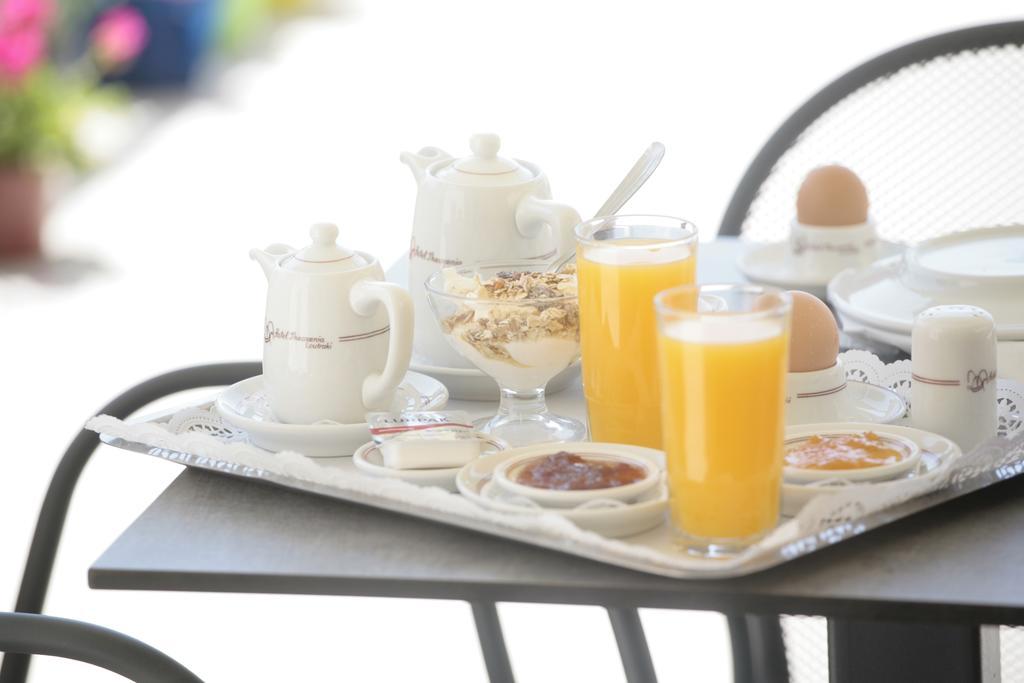 Hotel Theoxenia Лутракі Екстер'єр фото